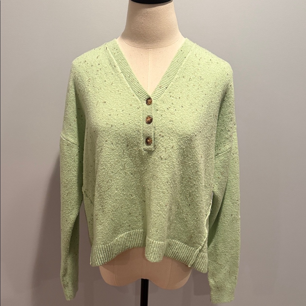 Lou & Grey Light Green V-Neck Sweater